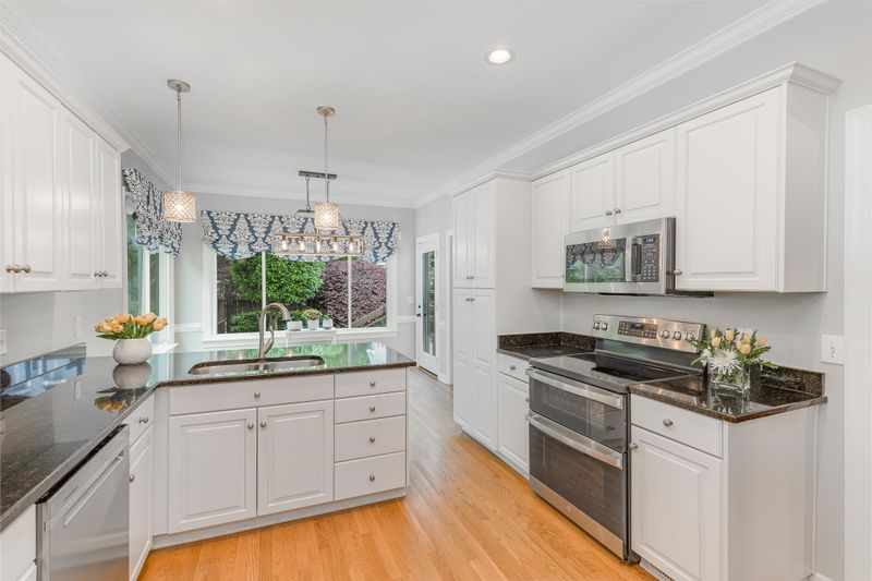 6701 Pointe Vista Cir, Raleigh, NC 27615