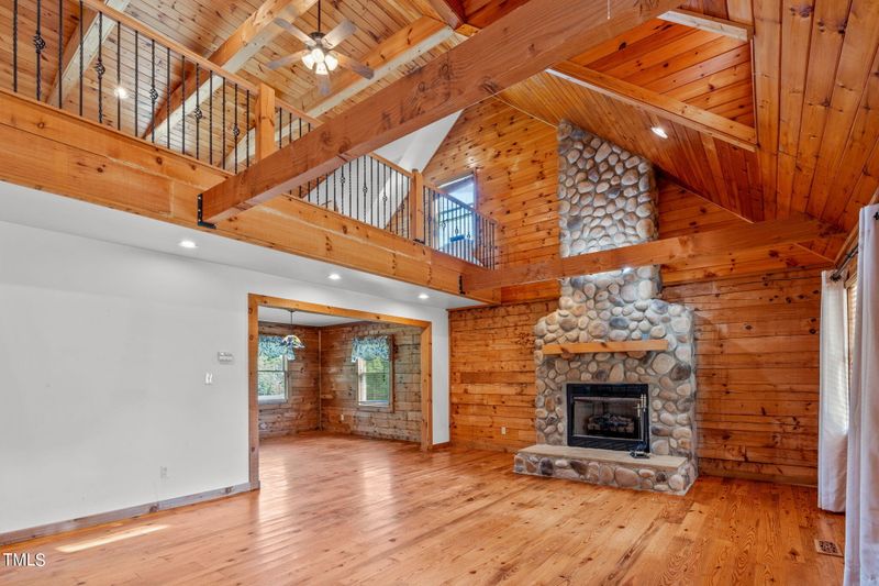 6704 Log Home Dr, Wendell, NC 27591