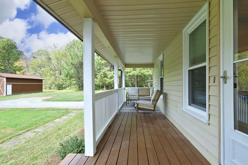 6704 Millhouse Rd, Chapel Hill, NC 27516