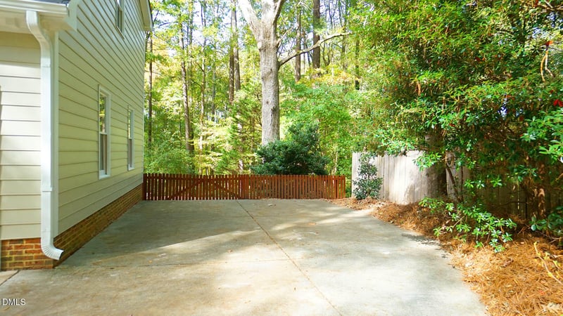6704 Orchard Knoll Dr, Apex, NC 27539