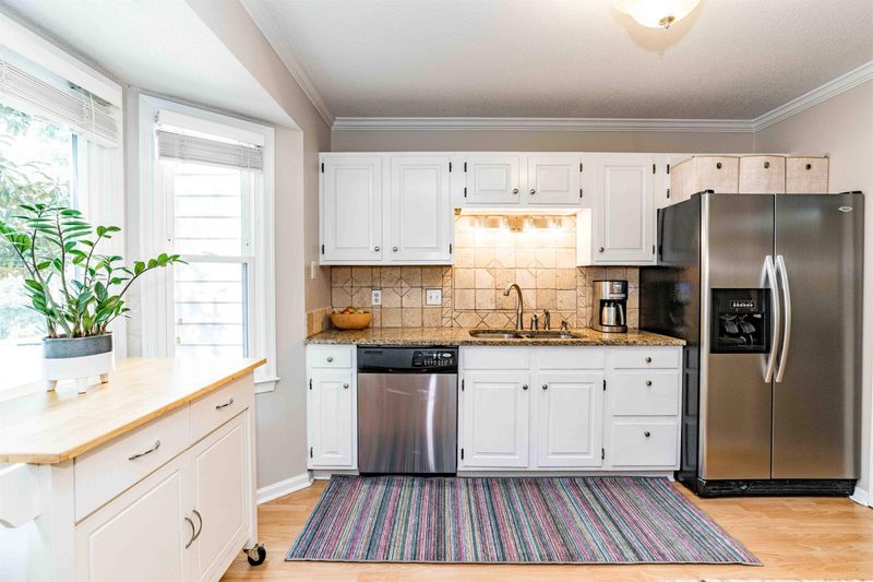 6705 Chauncey Dr, Raleigh, NC 27615