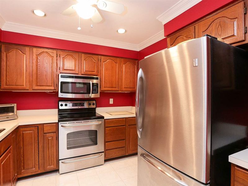 6705 Olde Province Ct, Raleigh, NC 27609