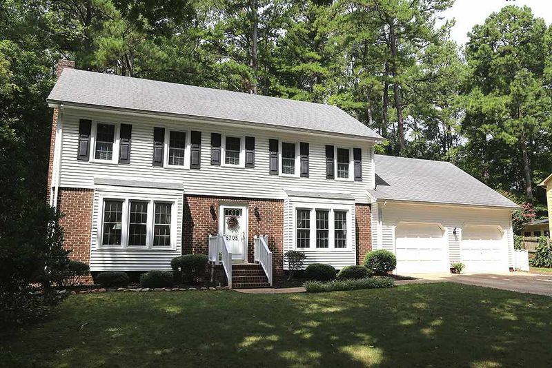 6705 Perkins Dr, Raleigh, NC 27612