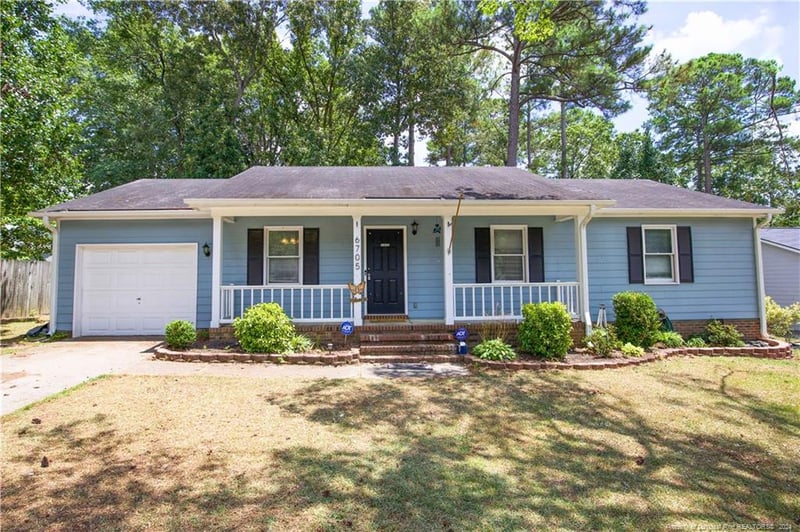 6705 Potters Ct, Fayetteville, NC 28314