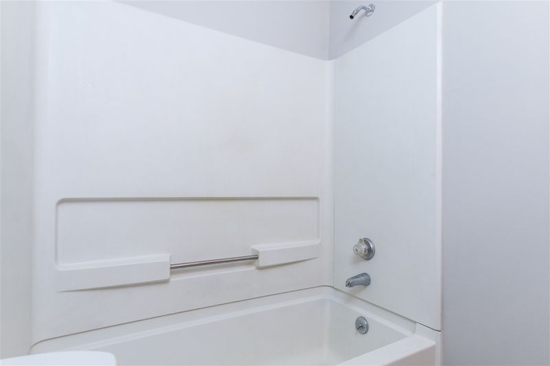 6705 Queen Annes Dr, Raleigh, NC 27613