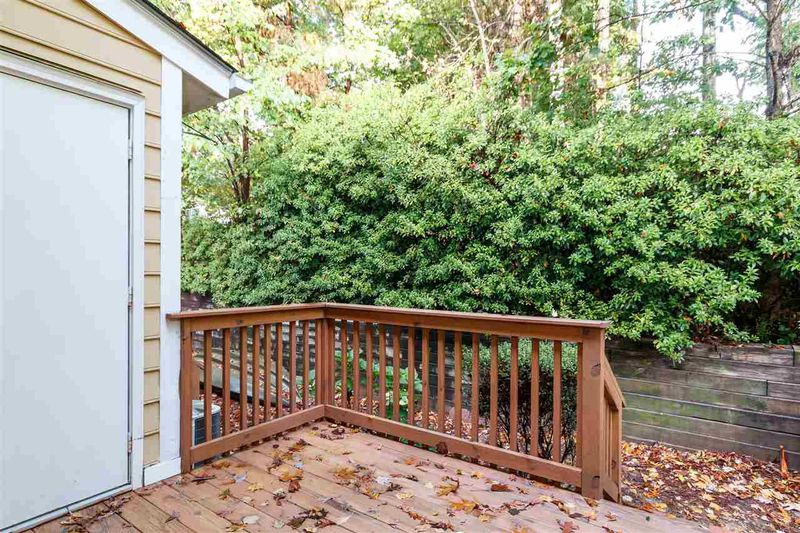 6705 Queen Annes Dr, Raleigh, NC 27613