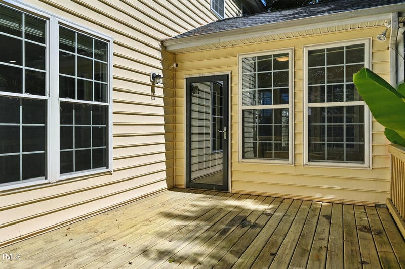 6705 Somerknoll Dr, Durham, NC 27713