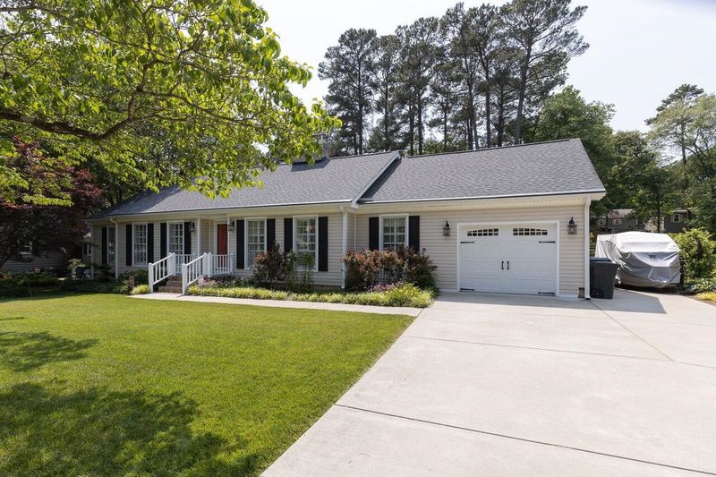 6705 Valley Dr, Raleigh, NC 27612