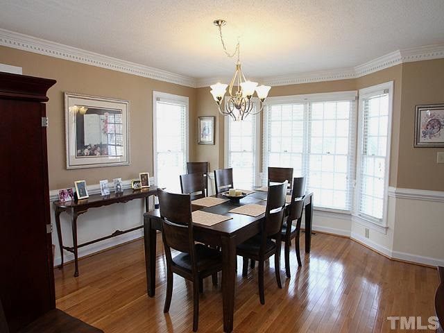 6705 Walnut Cove Dr, Raleigh, NC 27603