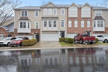 6708 Middleboro Dr, Raleigh, NC 27612