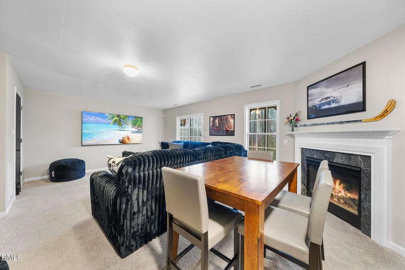 6708 Middleboro Dr, Raleigh, NC 27612