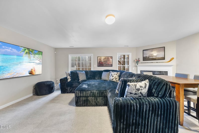 6708 Middleboro Dr, Raleigh, NC 27612