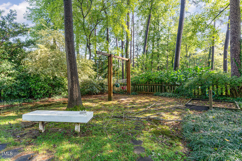 6708 Perkins Dr, Raleigh, NC 27612