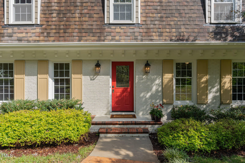 6708 Perkins Dr, Raleigh, NC 27612