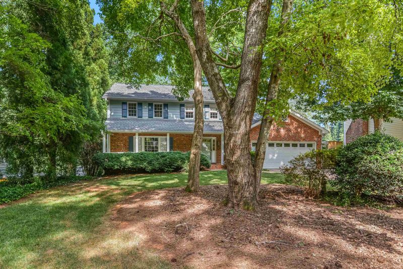 6708 Ridgecroft Ln, Raleigh, NC 27615