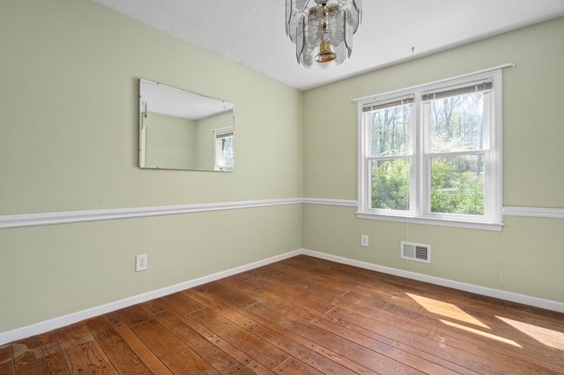 6709 Spencer Ct, Raleigh, NC 27615