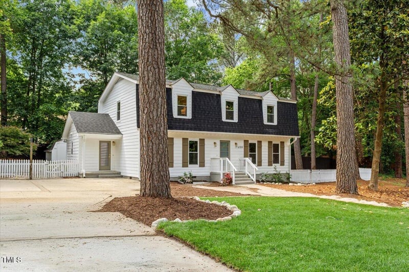 6709 Sunhaven Pl, Raleigh, NC 27615