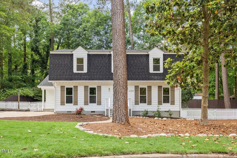 6709 Sunhaven Pl, Raleigh, NC 27615