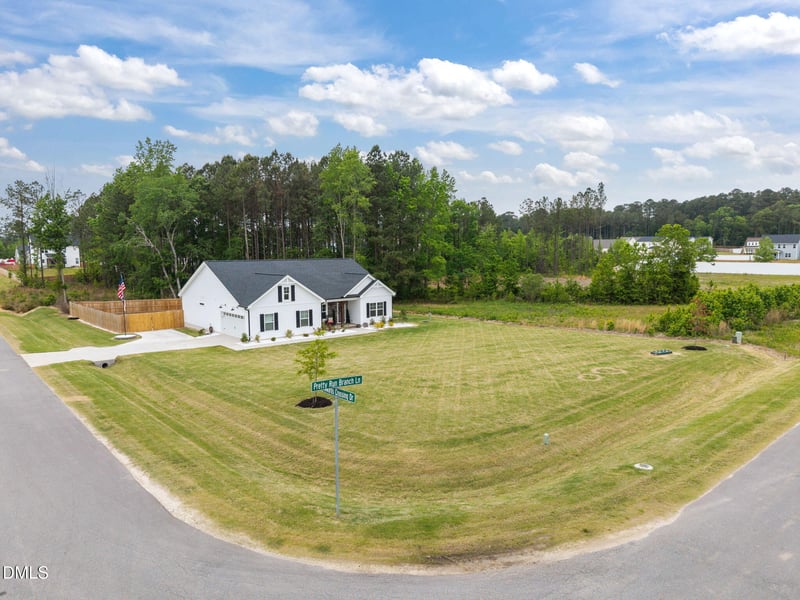 671 Howards Crossing Dr, Wendell, NC 27591