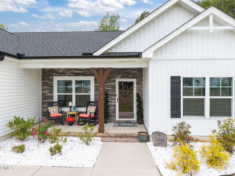 671 Howards Crossing Dr, Wendell, NC 27591