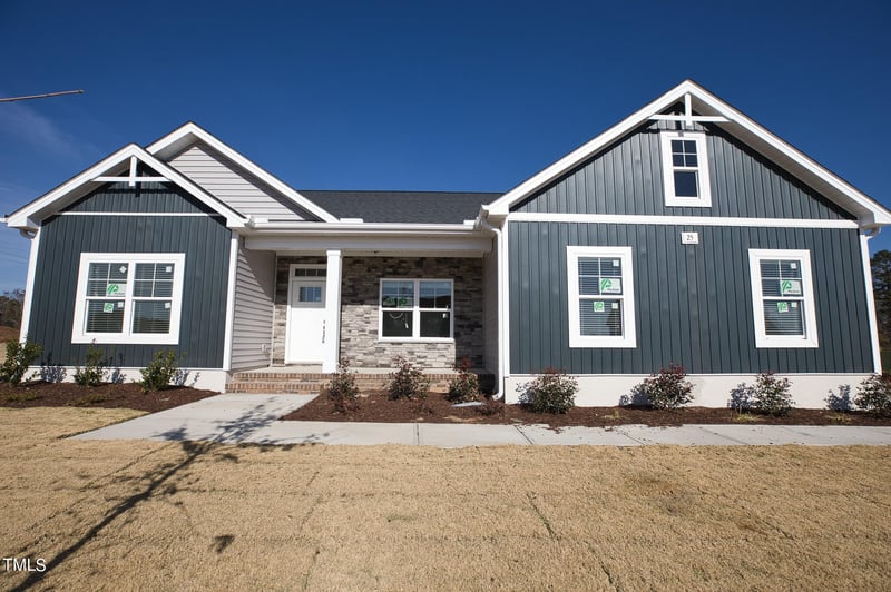 671 Howards Crossing Dr, Wendell, NC 27591