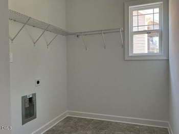 671 Little River Dr, Zebulon, NC 27597