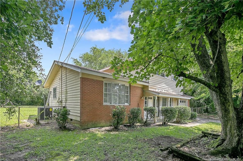 671 Newport Rd, Fayetteville, NC 28314