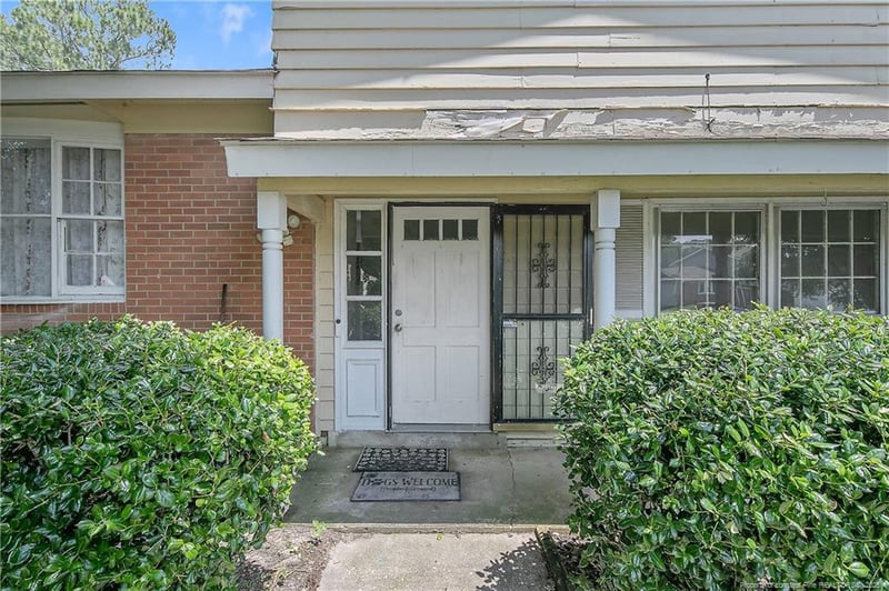 671 Newport Rd, Fayetteville, NC 28314