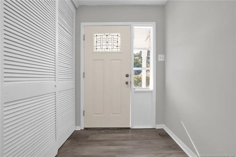 671 Newport Rd, Fayetteville, NC 28314