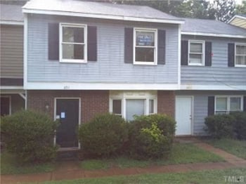 6711 Magnolia Ct, Raleigh, NC 27612