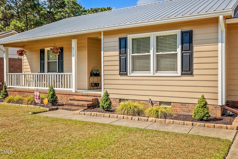 6712 Carnforth Ct, Fayetteville, NC 28304