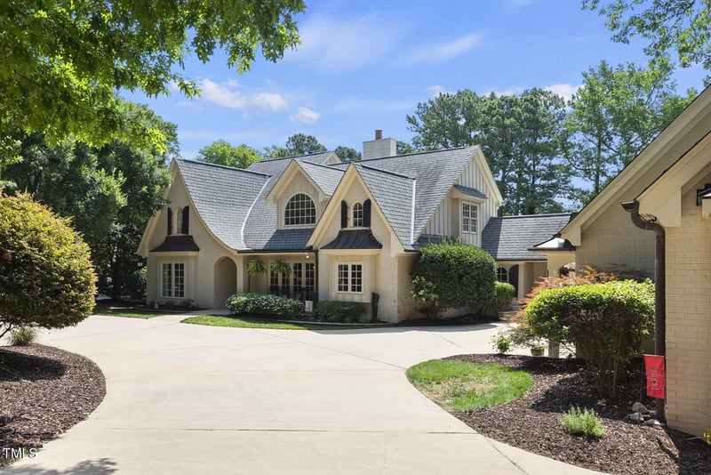 6712 Foxfire Pl, Raleigh, NC 27615