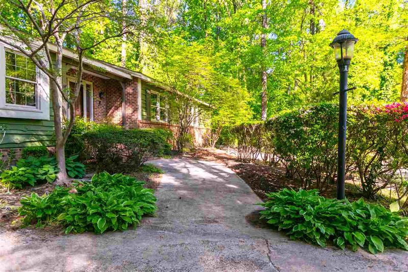 6712 Spencer Ct, Raleigh, NC 27615