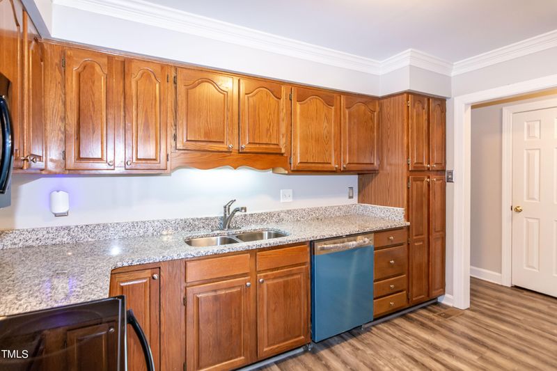 6713 Olde Province Ct, Raleigh, NC 27609