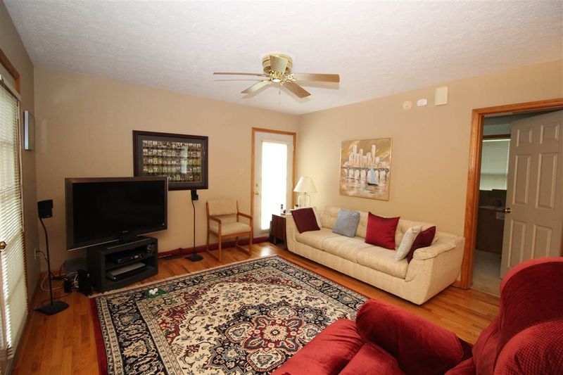 6716 Hammersmith Dr, Raleigh, NC 27613