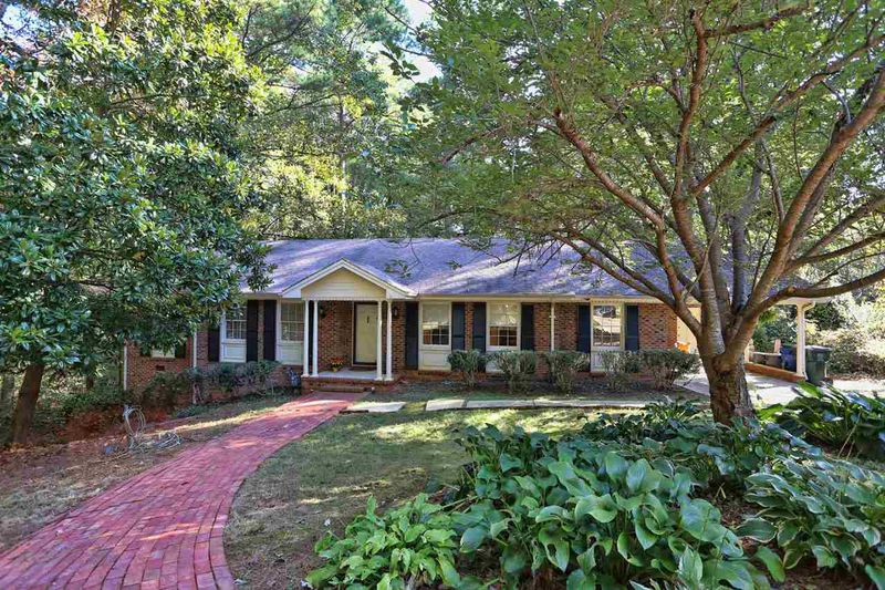 6716 Woodmere Dr, Raleigh, NC 27612