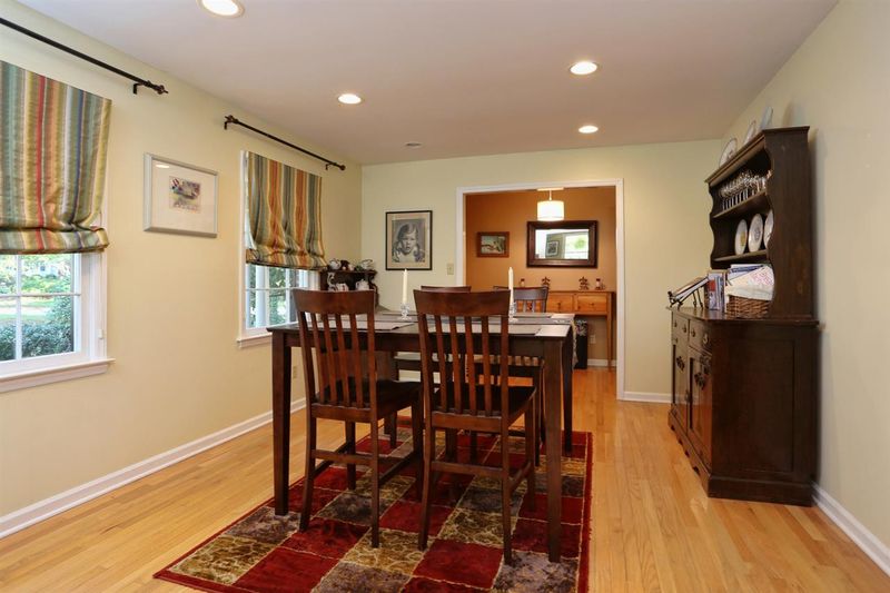6716 Woodmere Dr, Raleigh, NC 27612
