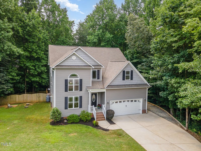 6717 Country Hollows Ln, Holly Springs, NC 27540