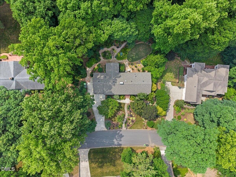 6719 Valley Lake Dr, Raleigh, NC 27612