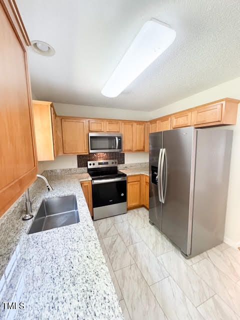 672 Cairn Cir, Burlington, NC 27217
