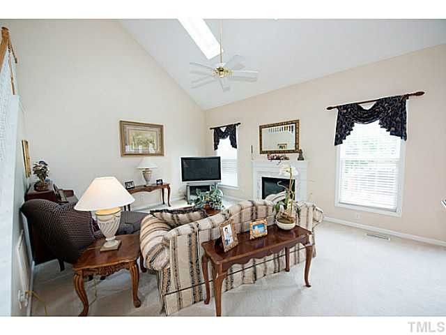 672 Seastone St, Raleigh, NC 27603