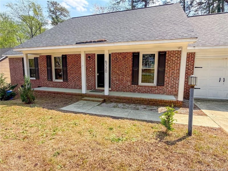 6720 Saint Julian Way, Fayetteville, NC 28314