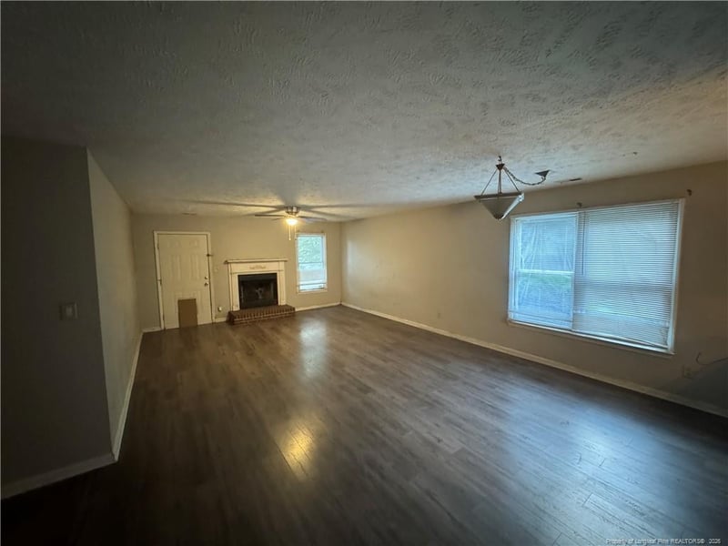 6721 Pacific Ave, Fayetteville, NC 28314