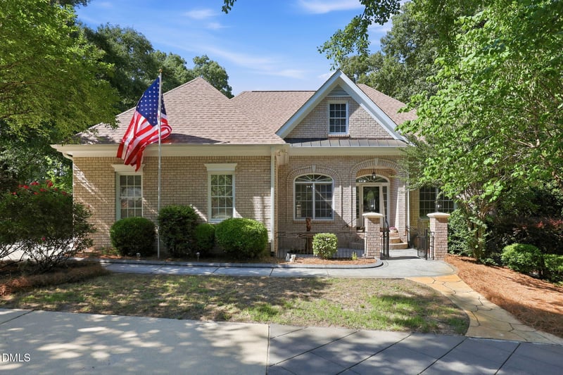 6721 Wavcott Dr, Fuquay Varina, NC 27526