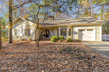 6724 Glen Forrest Dr, Chapel Hill, NC 27517