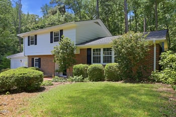 6725 W Lake Anne Dr, Raleigh, NC 27612