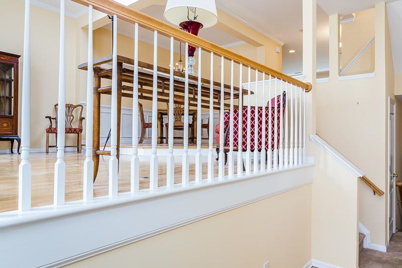 6727 Middleboro Dr, Raleigh, NC 27612