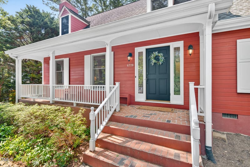6728 Glen Forrest Dr, Chapel Hill, NC 27517