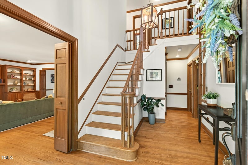 6728 Glen Forrest Dr, Chapel Hill, NC 27517