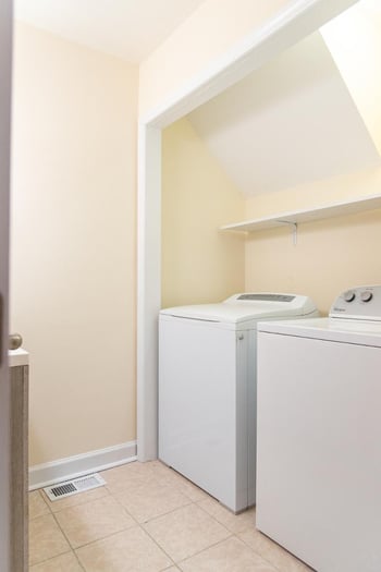 6728 Queen Annes Dr, Raleigh, NC 27613